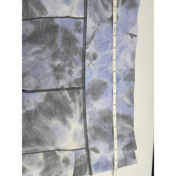 Athleta Salutation Stash Pocket II Textured Capri Size LT Blue/Gray Stripe Yoga - Picture 4 of 6